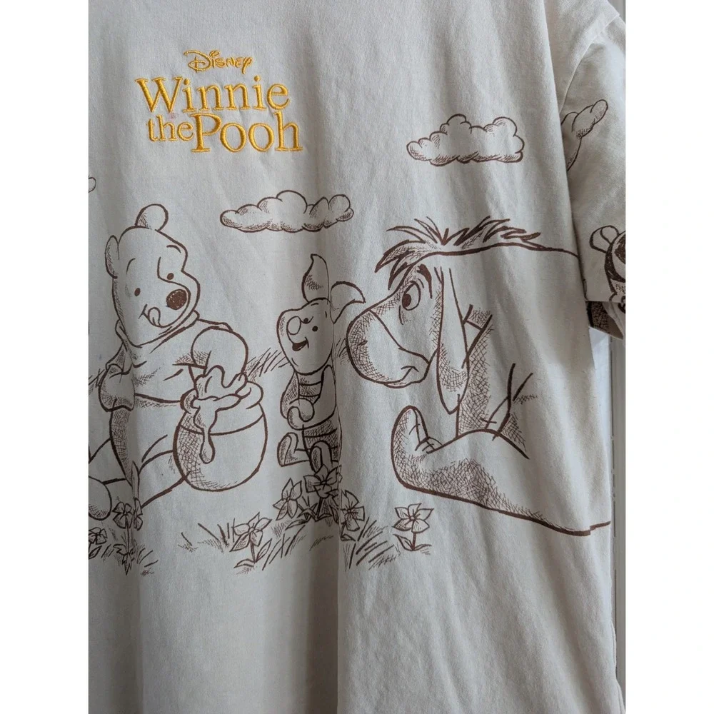 Women's Winnie The Pooh Size XL T Shirt Top Disney Beige Piglet Tigger Eeyore